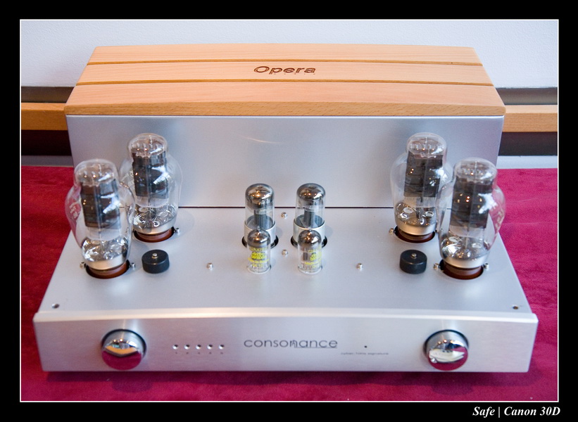 2006 - 10 - Salon hifi sofitel - 155